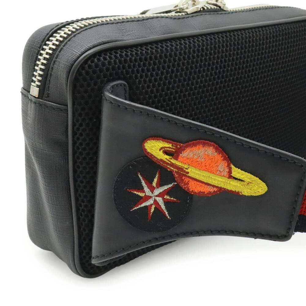 GUCCI Authentic Black Leather Fanny Pack - Picture 5 of 10